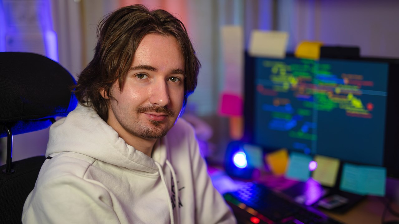Tim Bergström gamingkulturens socialisationspraktik: Svenska datorspelares och e-sportares fostran in i den digitala spelvärlden.