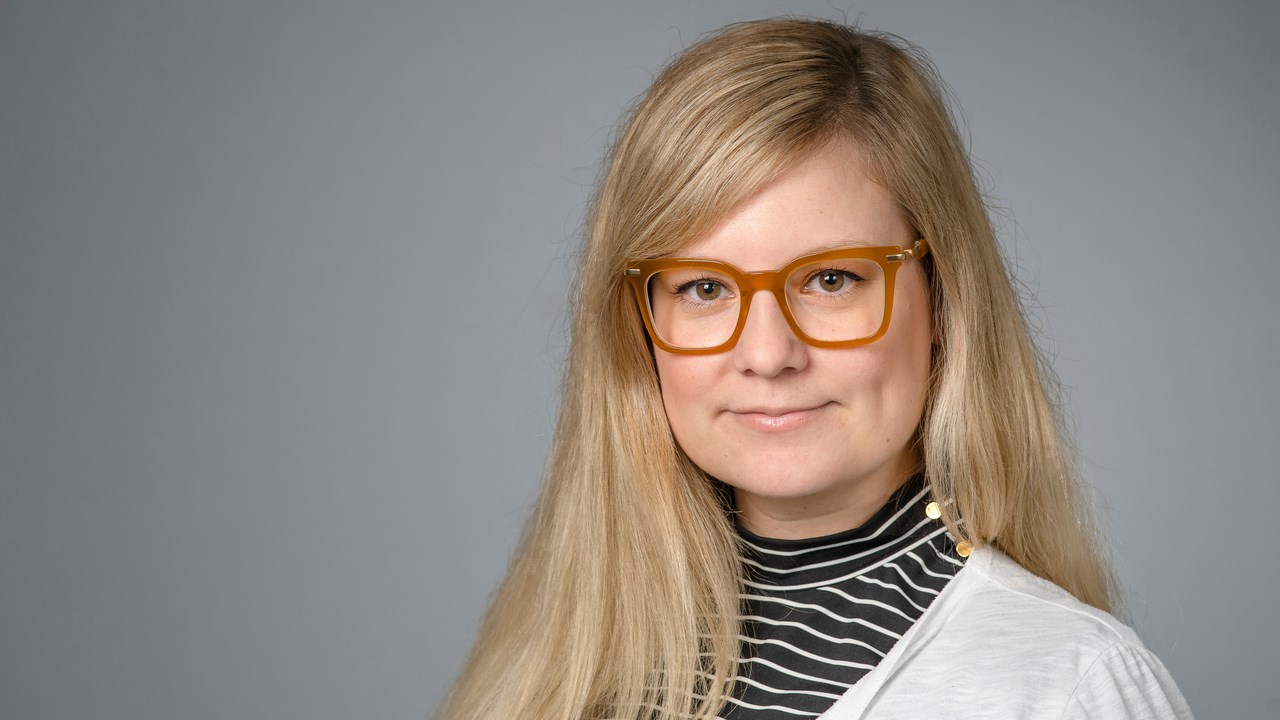 Porträtt på Johanna Karlsson Bazarschi, Anknuten som doktorand vid Statsvetenskapliga institutionen, Umeå universitet.