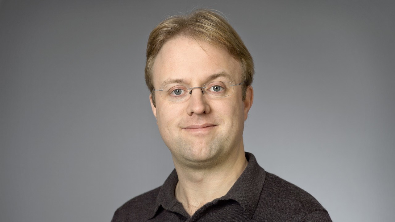 Klas Markström, universitetslektor vid Institutionen för matematik och matematisk statistik, Umeå universitet.