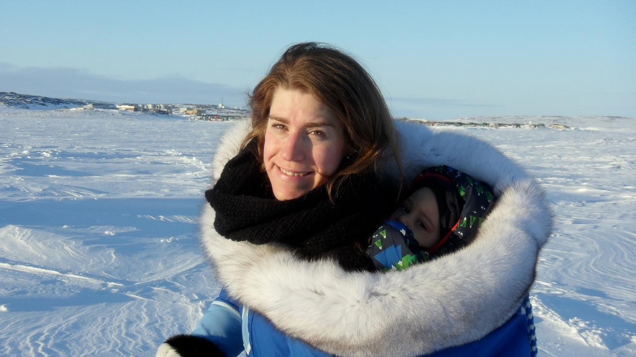 Caroline Hervé i ett snölandskap