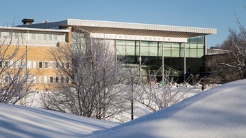 Vårvinter på campus
