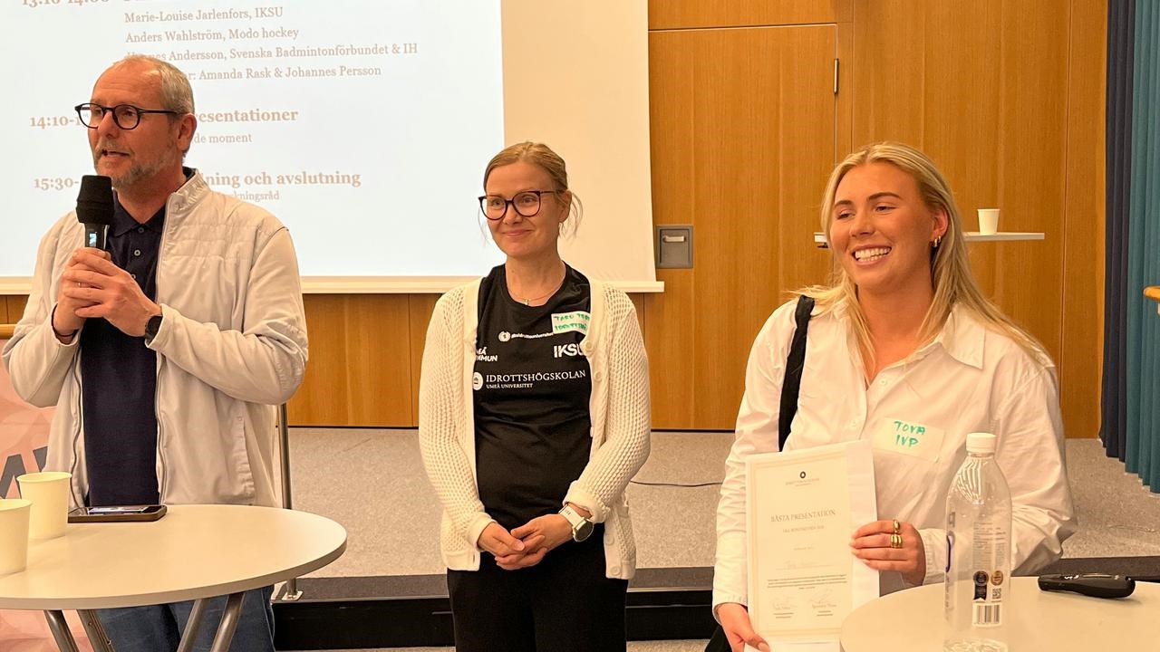 Tova Jansson, student på Idrottsvetenskapliga programmet, uppmärksammades för bästa presentation.