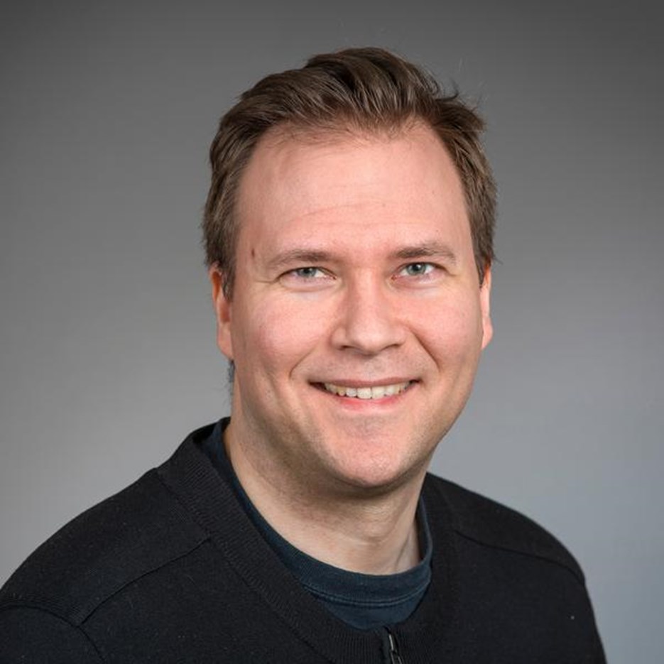 Porträtt på Hans Pettersson, forskare vid Institutionen för folkhälsa och klinisk medicin, Umeå universitet.