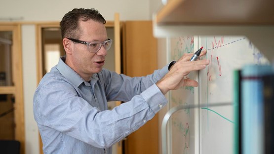 Christian EwaldProfessor vid Institutionen för matematik och matematisk statistik