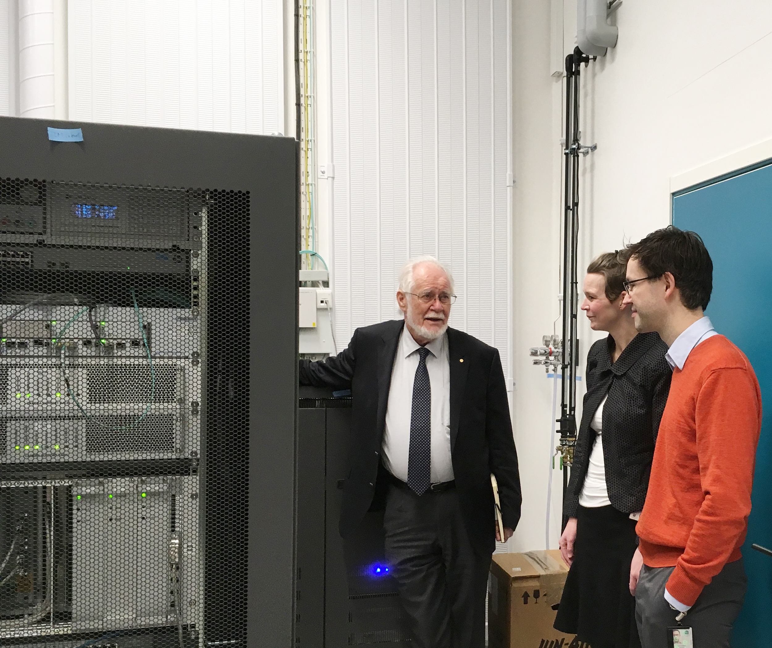 Jacques Dubochet, Nobel Laureate in Chemistry 2017 visiting the Cryo-EM Facility at KBC