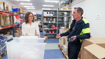 Boris Jonsson och Jeanette Blomberg i Kemiförrådet