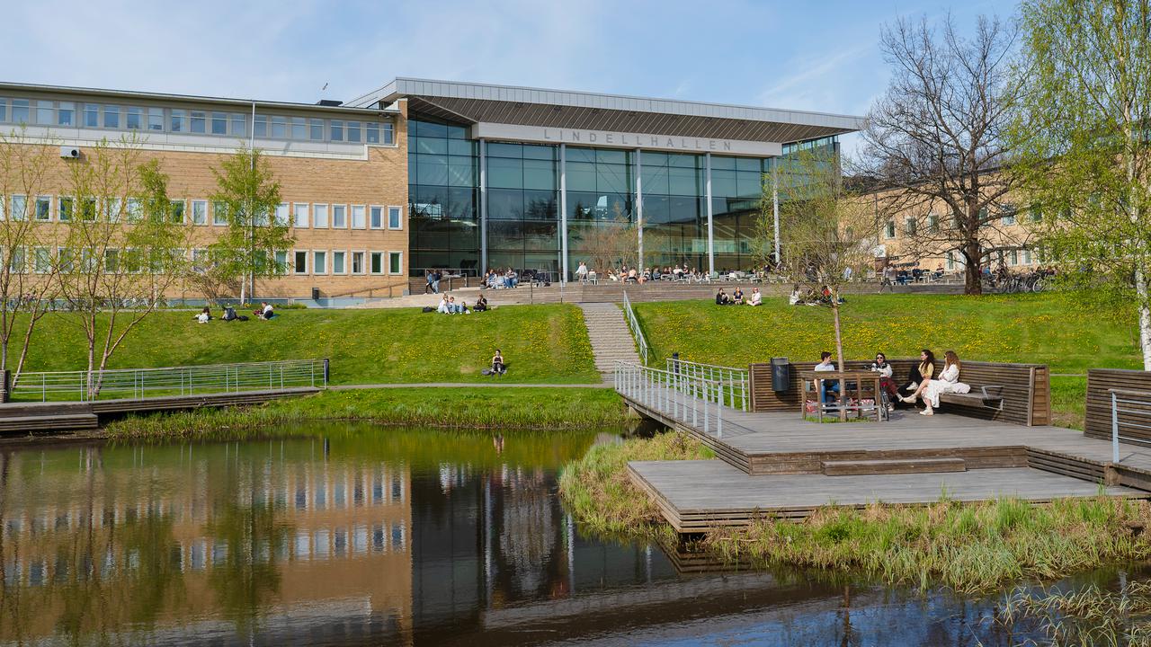 512445813312798118allelunds Universitet Fc3a5r Nyt Campus I Kockums Gamle Bygninger I Malmc3b8html