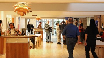 mingel i humanisthuset