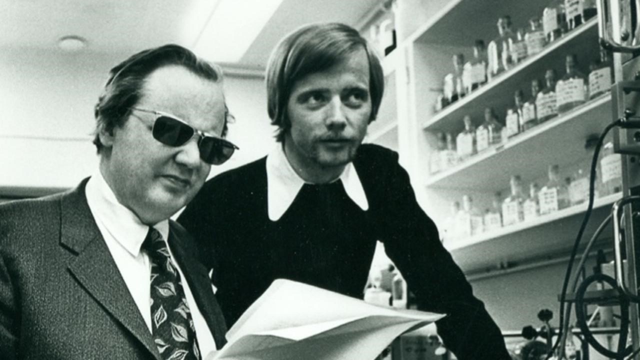 svartvit arkivbild p&aring; Staffan Sj&ouml;berg och Nils Ingri