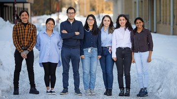 Left to right: Esdras Canto. Laura Puentes. Eduardo Gracia. Xiuyu Wu. Mouna Rafei. Tugçe Üstünel. Alice Kuzhikandathil.
