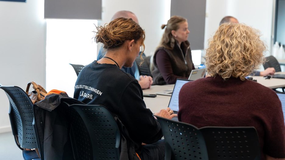 Gå till sida Umeå universitet firar 25 år av polisutbildning och polisforskning