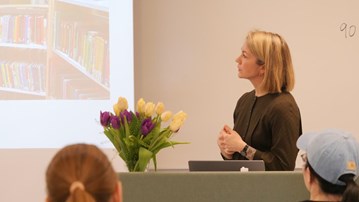 Yvonne Knospe inleder Litumsymposiet
