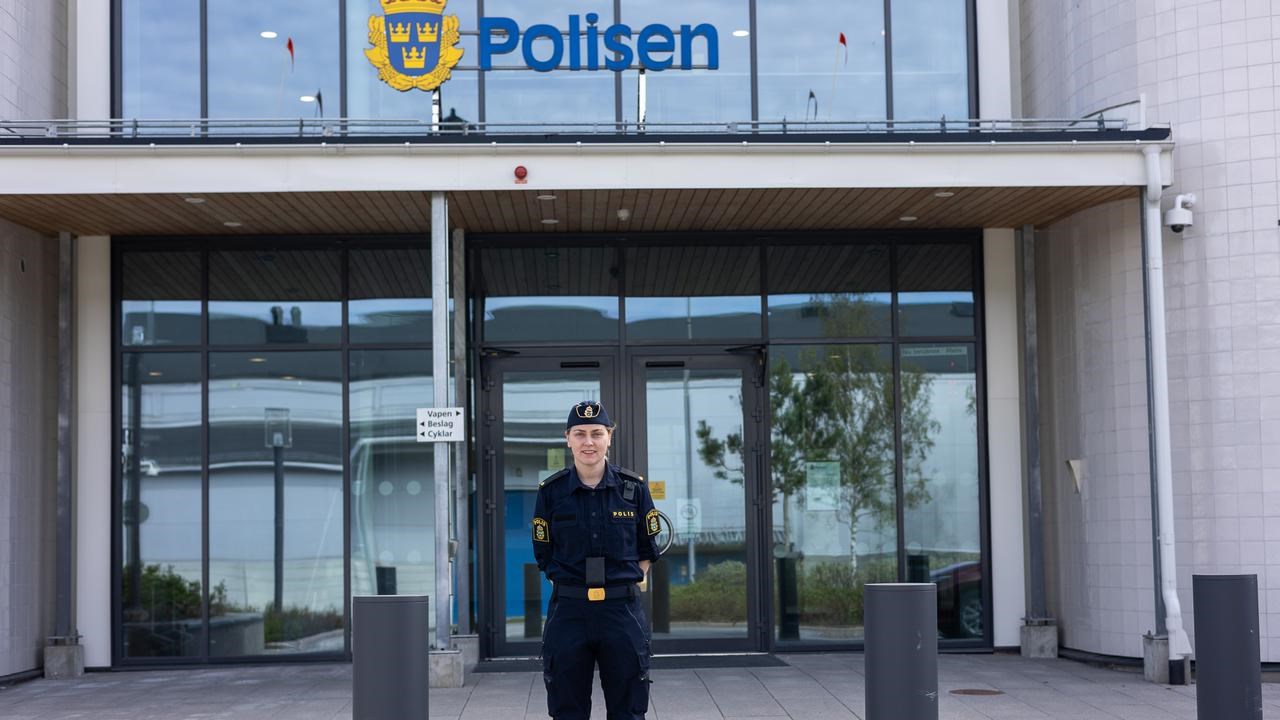 Lisa Dahlkvist &auml;r alumn vid Polisprogrammet i Ume&aring;