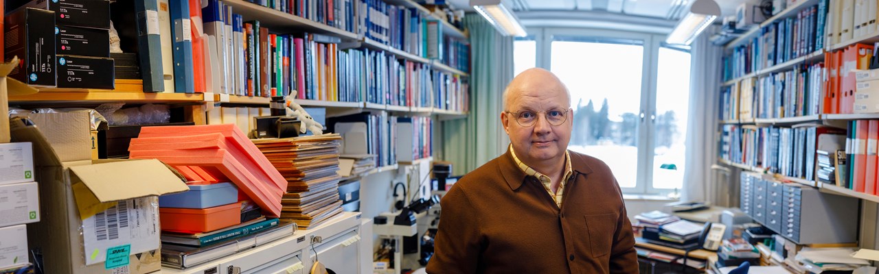 Research group leader Thomas Brännström in his office.