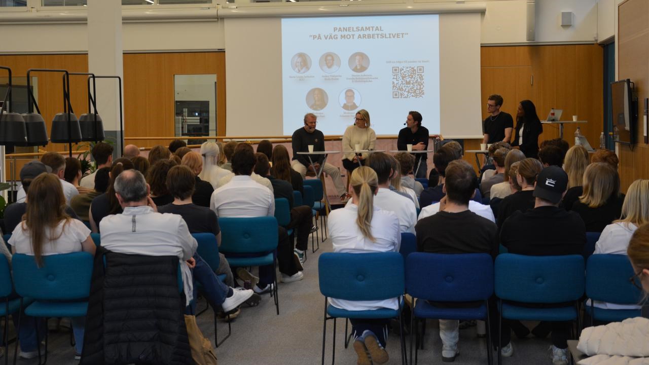 Under SKI-konferensen genomfördes även ett panelsamtal med temat ”På väg mot arbetslivet