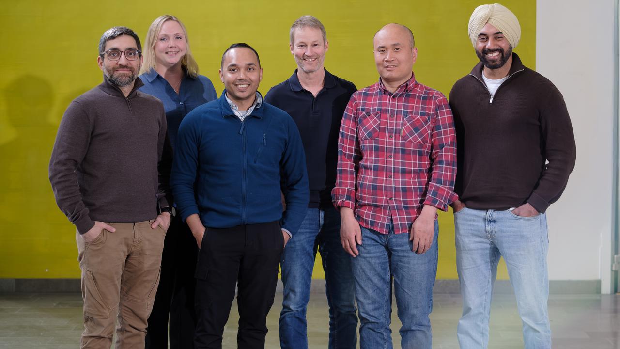 Photo of the research group at Ume&aring; University
