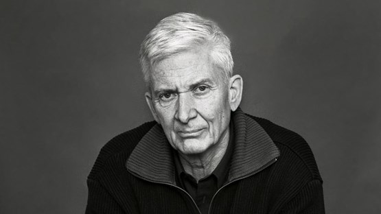 Porträttbild på Per Olov Enquist