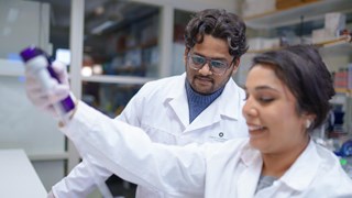 Doktorand Rebecca Lantto ReinmanDoktorand Amina HayatPost-doc Sobiah Rauf (bioinformatikern)Post-doc Vigneshwar SenthivelGruppledare Anne Tuiskunen Bäck