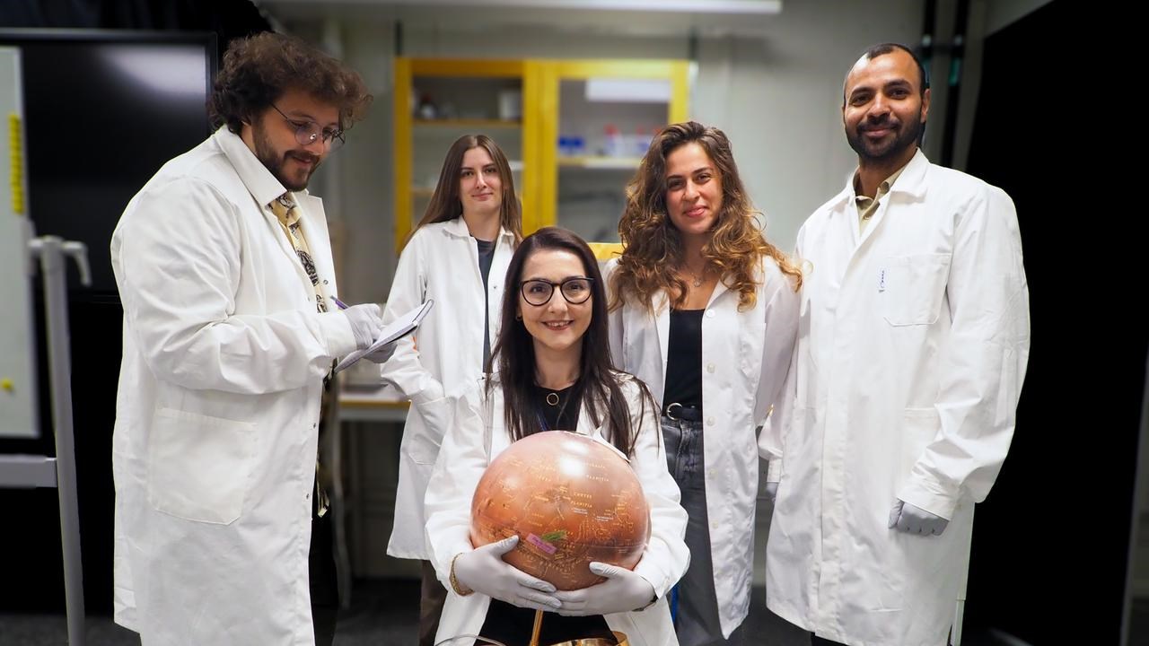 Postdoc  Alef dos Santos, student assistant Frida Folkesson Ragnebrandt, PhD student Zoe Asimaki, postdoc Surendra Vikram Singh, and group leader Merve Yeşilbaş