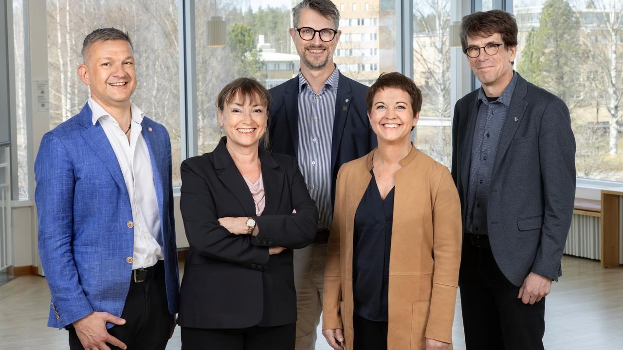 Gruppbild p&aring; personer fr&aring;n RISE och Ume&aring; universitet