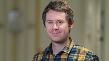 Hugo LövheimProfessor, specialistutbildad läkare vid Institutionen för samhällsmedicin och rehabiliteringEnhet: GeriatrikRoll: Avdelningschef
