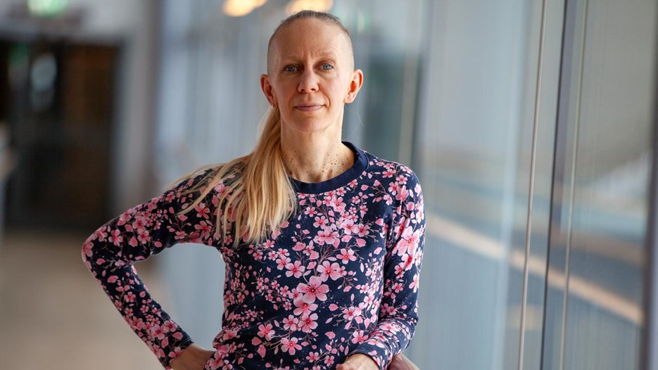 Gå till sida Humoristiska broderier som feministiskt motstånd