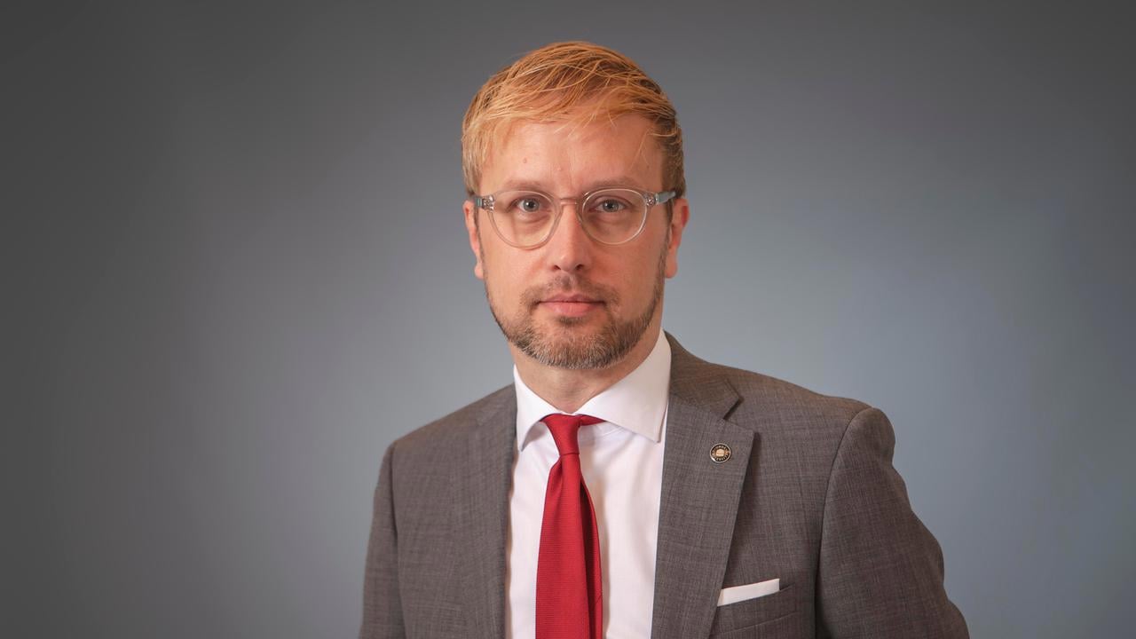 Portr&auml;tt: Patrik Danielson. Professor, &ouml;verl&auml;kare vid Institutionen f&ouml;r medicinsk och translationell biologiEnhet: L&auml;rare A-flygeln, Grupp Patrik Danielson