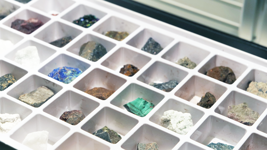Minerals in small cases