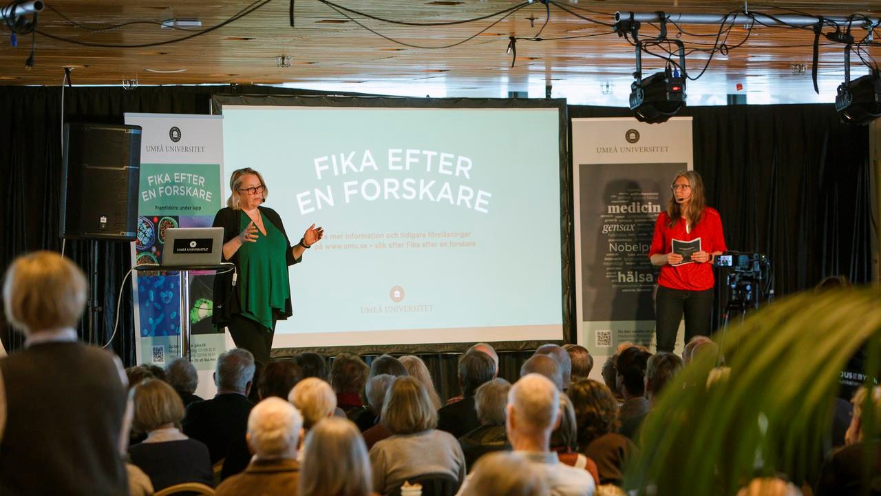 Fika efter en forskareVi bjuder på kunskap och fika. Populärvetenskapliga live-sända seminarier ger dig möjlighet att ta del av spännande medicinsk forskning.