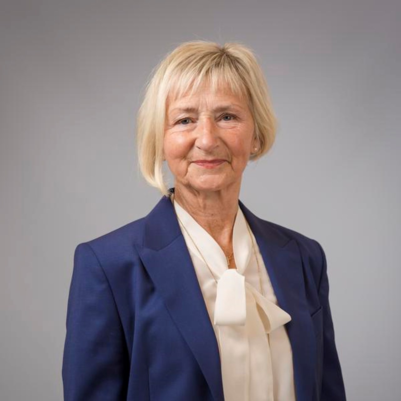 Louise Ring