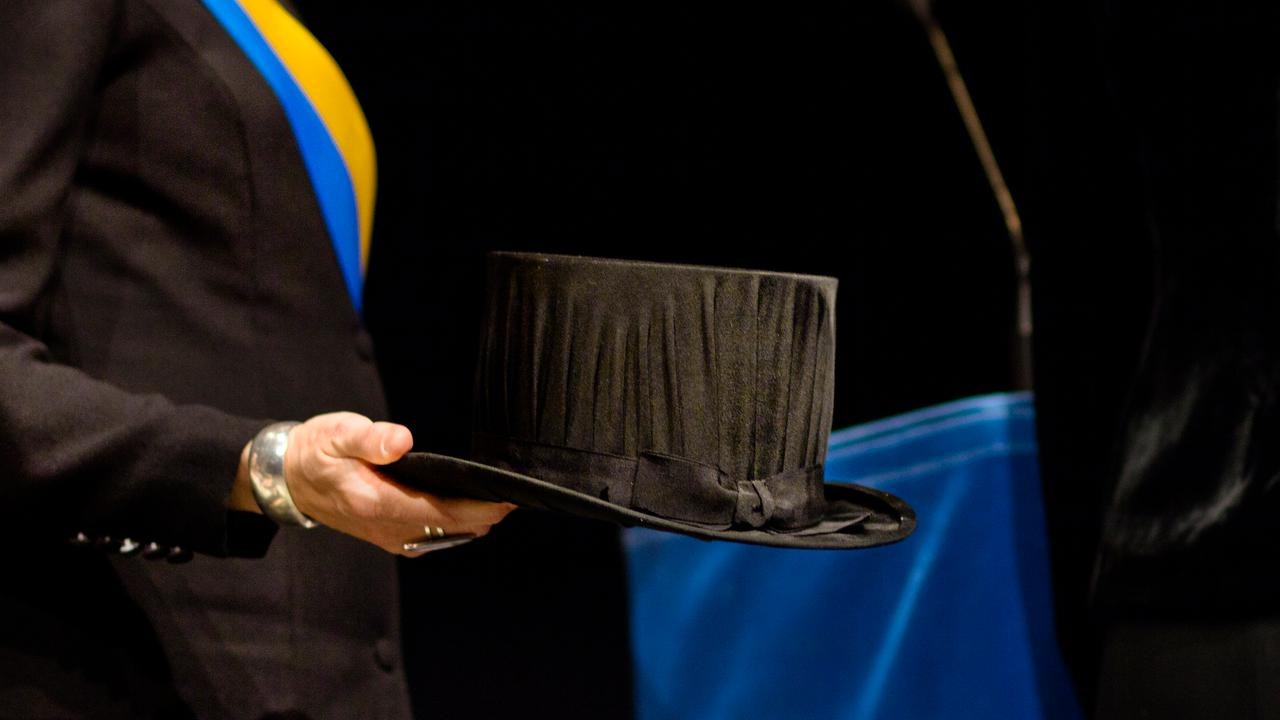 Bild på doktorshatt