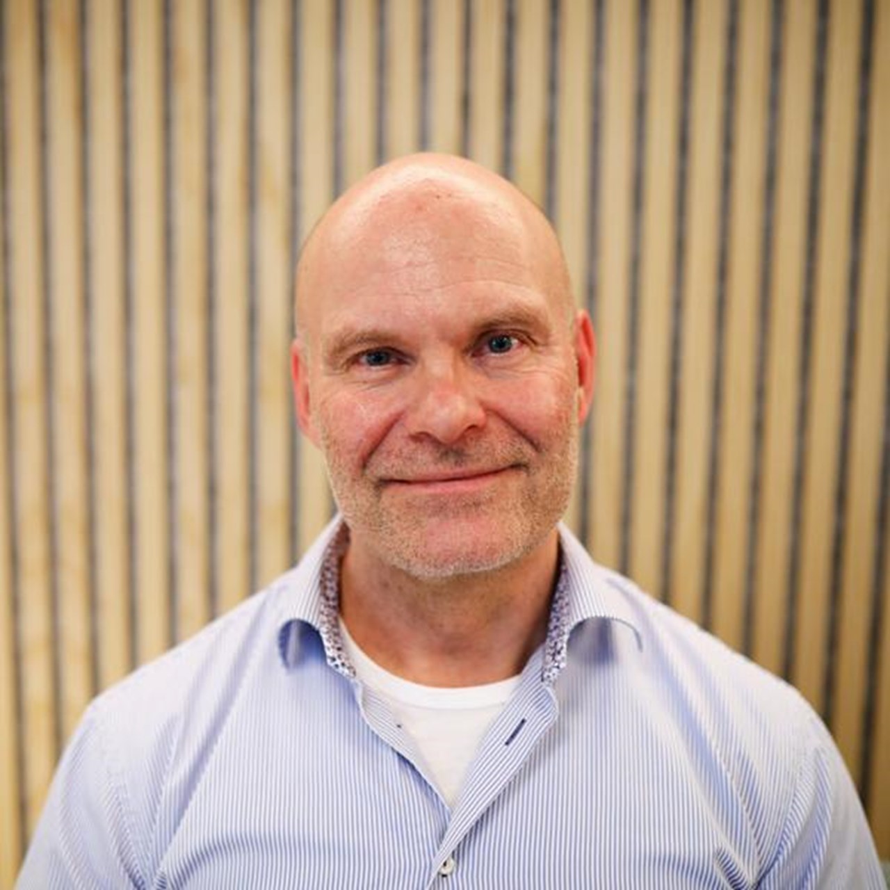 Porträtt på Tomas Sjögren, professor i ekonomi vid Handelshögskolan