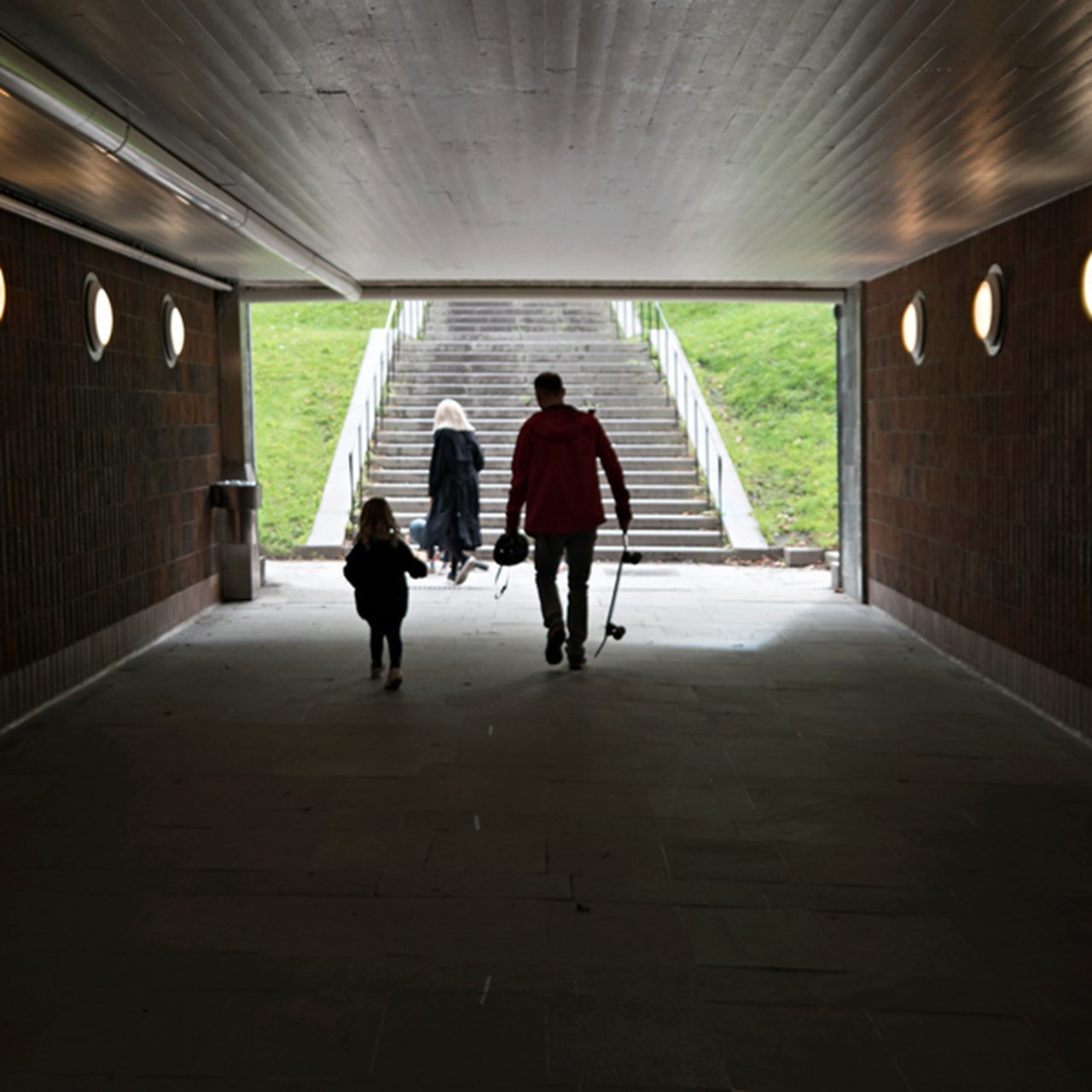 Familj i tunnel