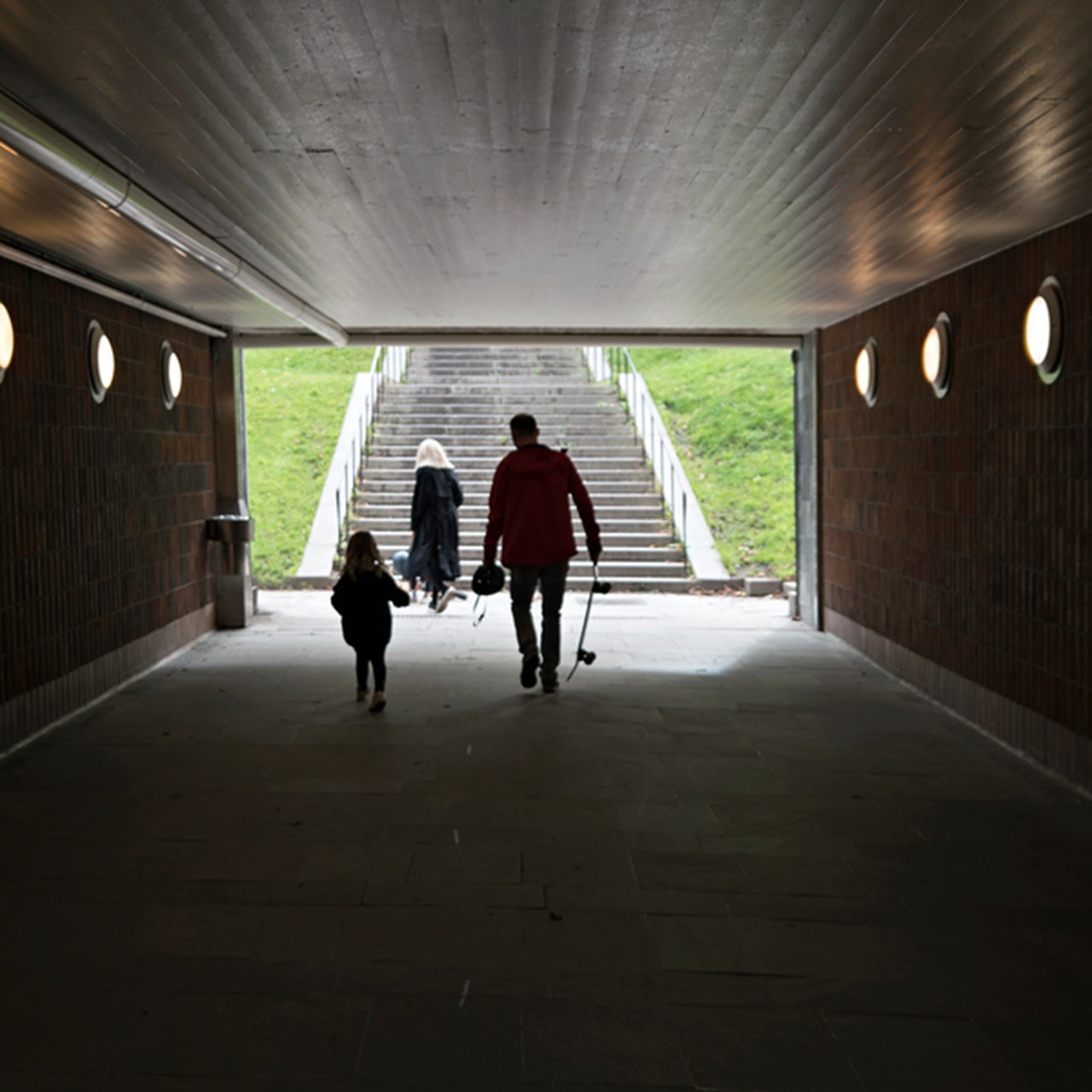 Familj i tunnel