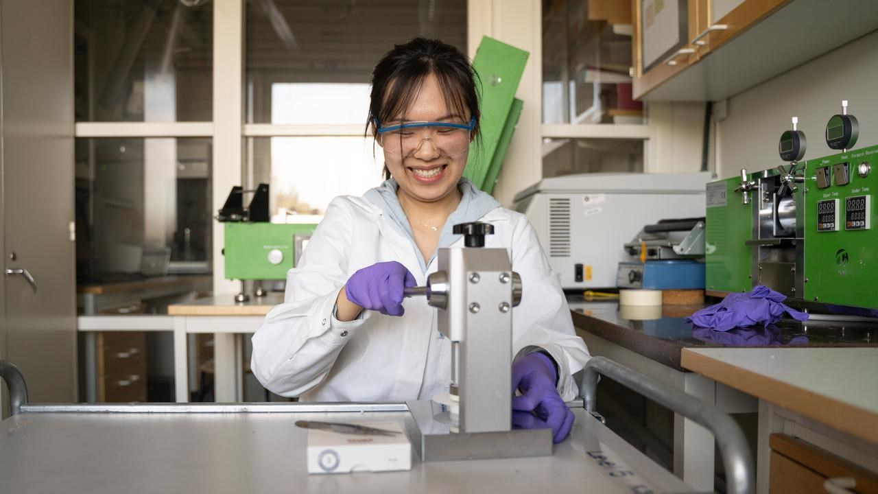Xiaojing working in the lab