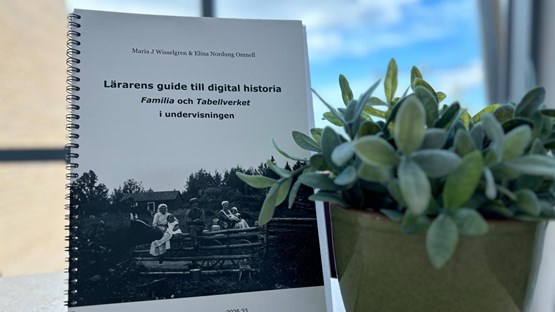 lärarhandledningen på ett bord