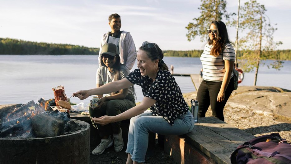 Internationella studenter vid Nydalasjön