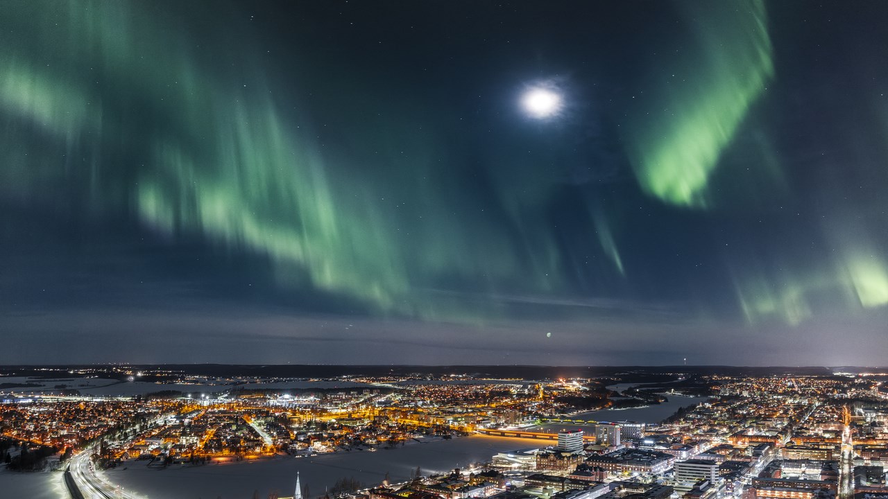 Aurora Borealis in the center city of Umeå in northern Sweden