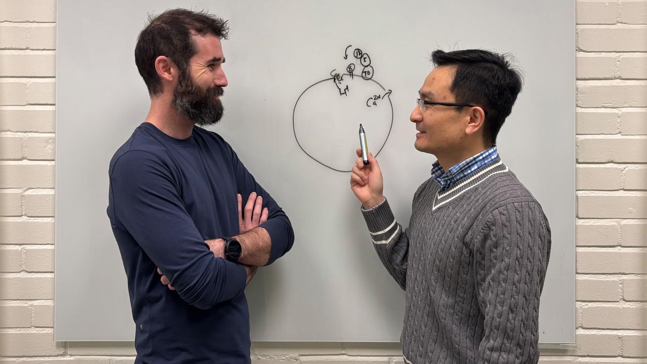 Dale Corkery och Yaowen Wu