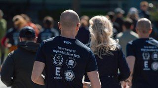 Actionbilder på deltagare och arrangörer från Välgörenhetsflåset 2025.