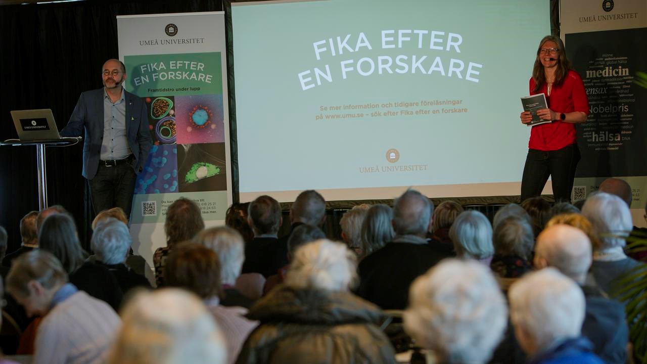 Fika efter en forskareVi bjuder på kunskap och fika. Populärvetenskapliga live-sända seminarier ger dig möjlighet att ta del av spännande medicinsk forskning.