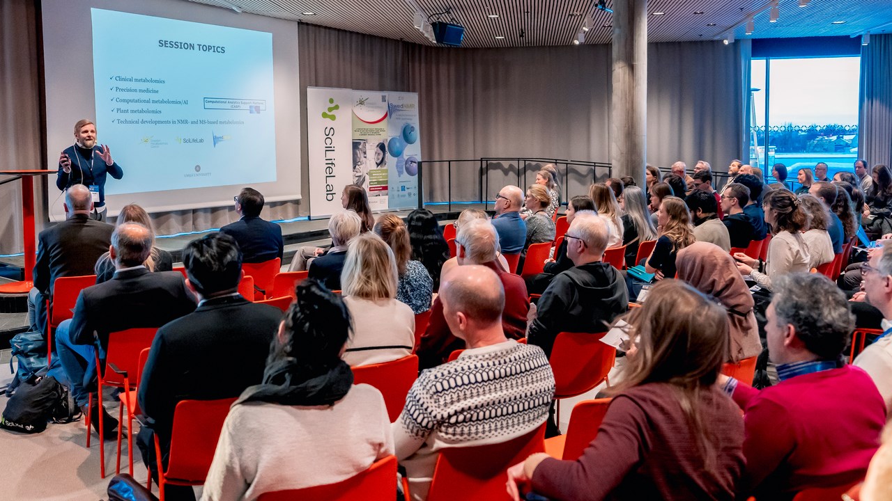 Head of the Department of Chemistry Professor Henrik Antti opening the conference.