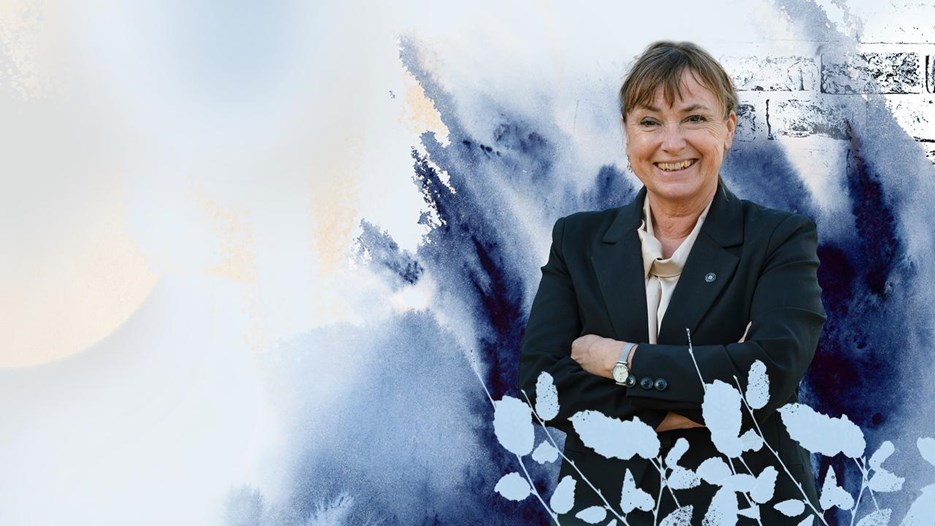 Ett foto samt illustration på kvinna med blå bakgrund.