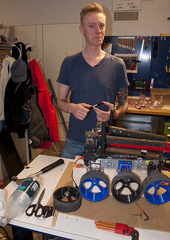 Björn Algers, project manager of the robot race promises a thrilling contest in the MIT Building.
