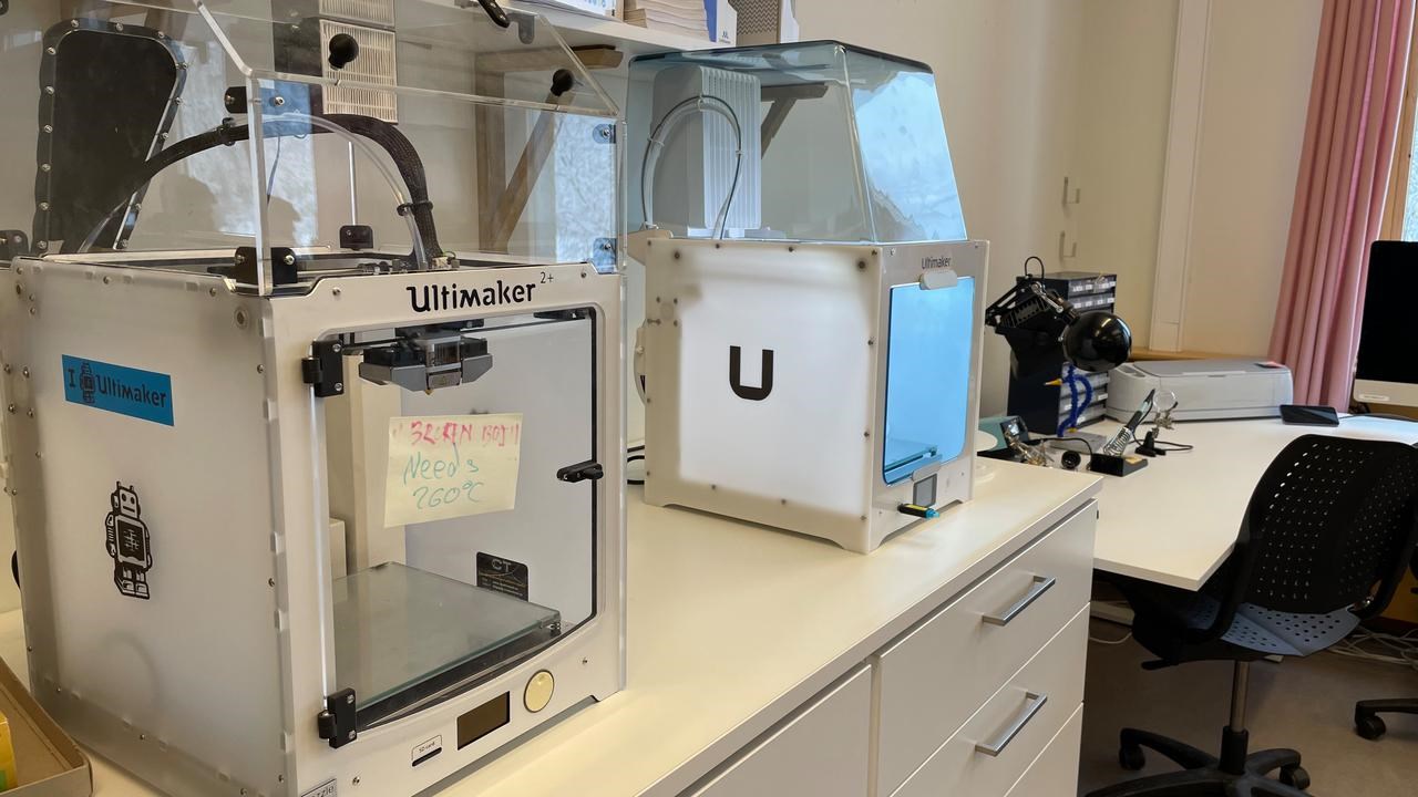 Bild p&aring; labbet d&auml;r teamet arbetar