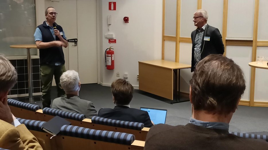 Professor Keith Larson och Dag Avango på Forum för Arktis och Antarktis 2025.