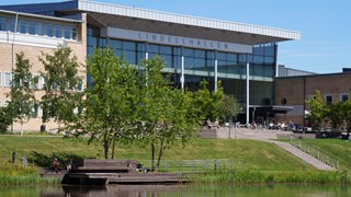 Umeå universitets campus vårbild
