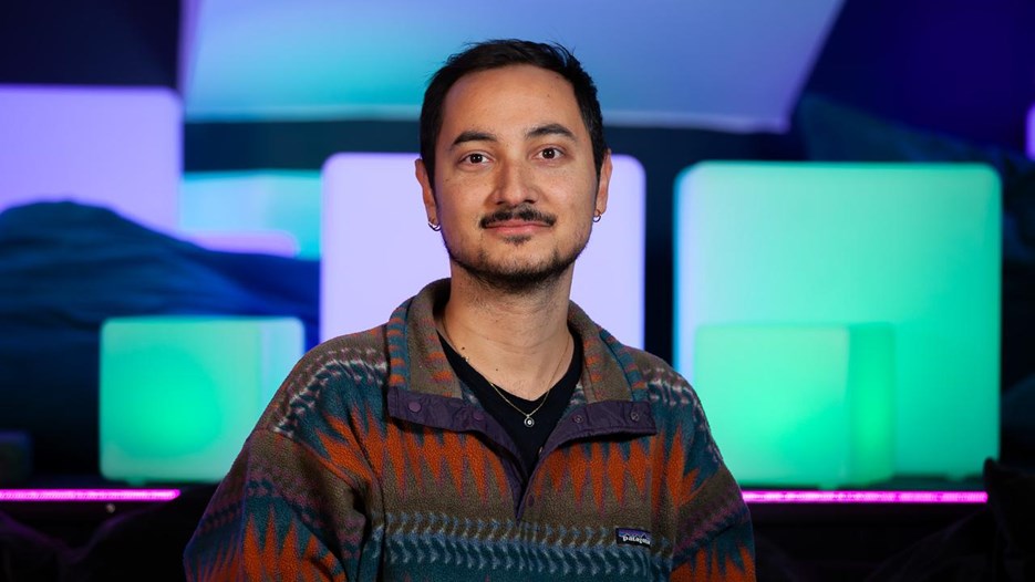 Gå till sida Onur Kiliç utforskar AI bortom binära system