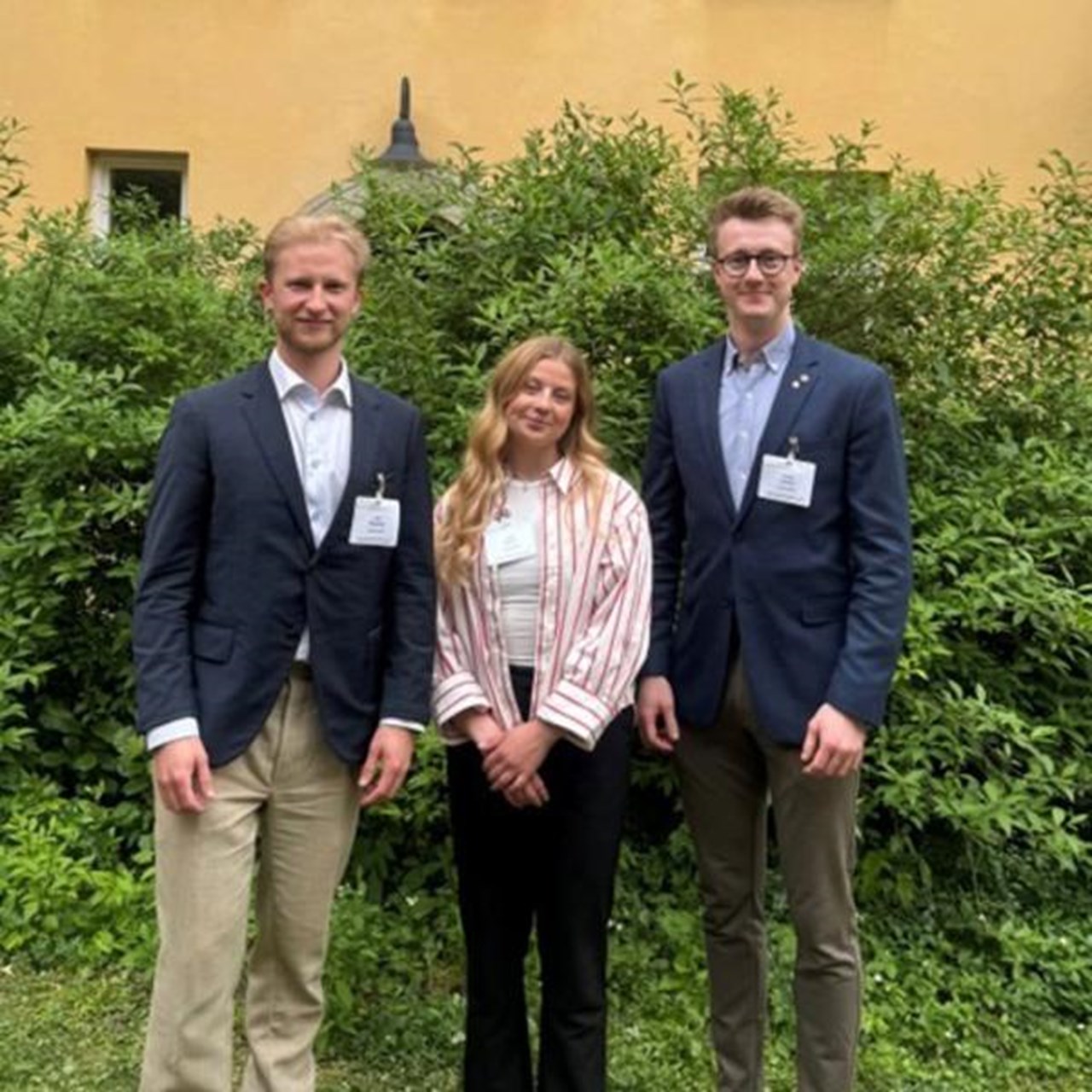 Carl Bergling och Julia Servin, student respektive doktorand vid Ume&aring; universitet, kliver in som nya ledam&ouml;ter i IVA:s studentr&aring;d. Carl Bergling eftertr&auml;der sin Ume&aring;kollega, Oliver Larsson (l&auml;ngst till h&ouml;ger), p&aring; ordf&ouml;randeposten.