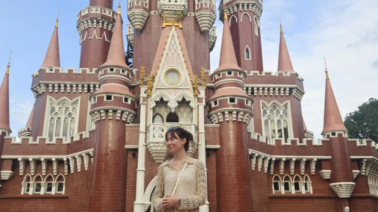 Cecilia Berggren i Taman Mini Indonesia Indah i Jakarta